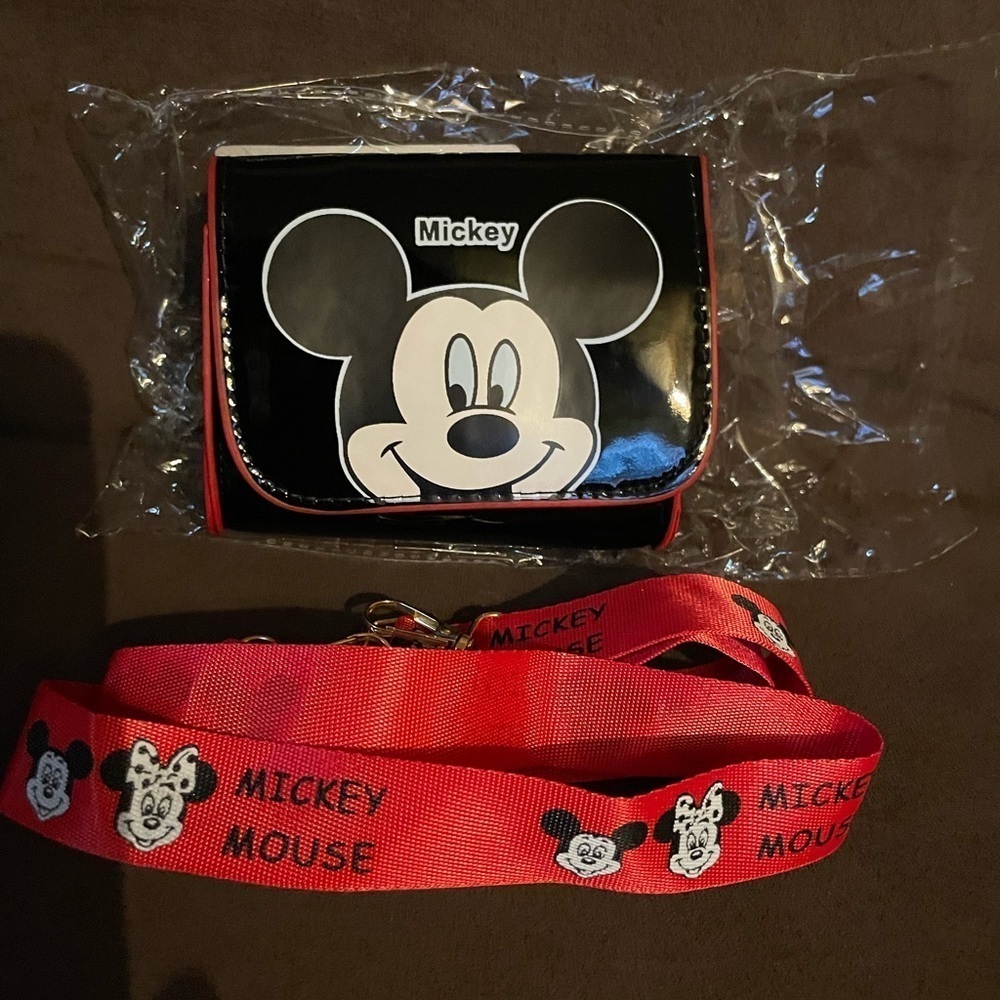 Disney Mickey Mouse Mini Purse - Picture 6 of 10